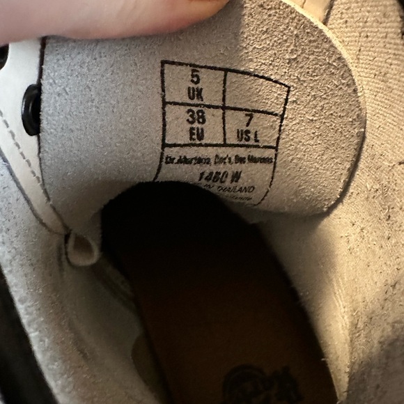 Doc Martens-Boots- Size 7 - Picture 10 of 10